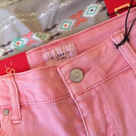 Shorts - Picture 2 of 4